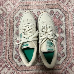 Reebok classics leather cream and green